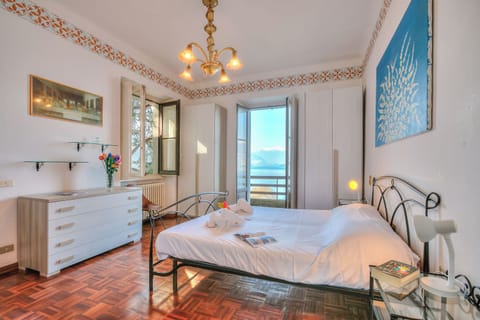 Standard Villa, 3 Bedrooms, 2 Bathrooms, Lakeside (Villa Incanto Sul Lago: Lakefront,) | 3 bedrooms