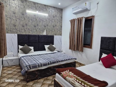 Deluxe Triple Room | Free WiFi