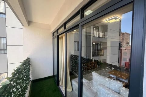 Luxury Room, Balcony, City View | Exterior detail