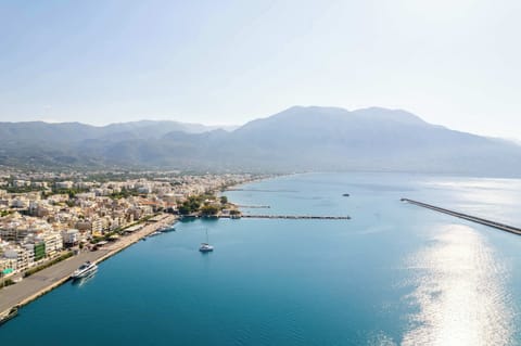 Kalamata's shoreline and beach just 1.5km from the property - Crystal blue waters and amazing views