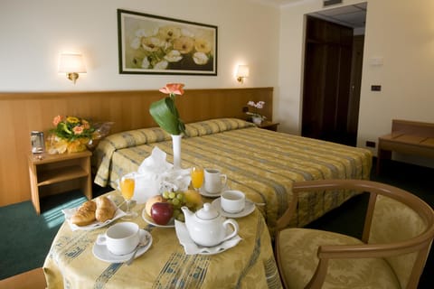 Minibar, desk, blackout drapes, soundproofing