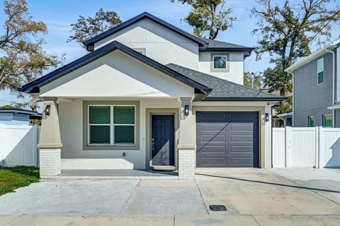 Tampa Vacation Rental | 3BR | 3BA | 1,675 Sq Ft