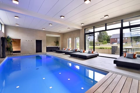 Holiday Home Swimming Pool