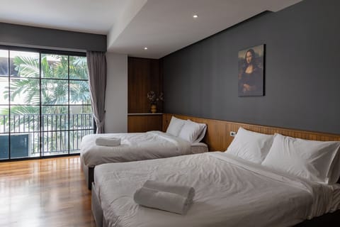 Deluxe Room Twin Bed | Desk, free WiFi, bed sheets