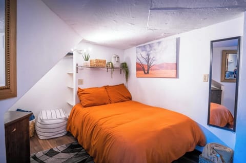 Massive Queen size bed can easily accommodate families.