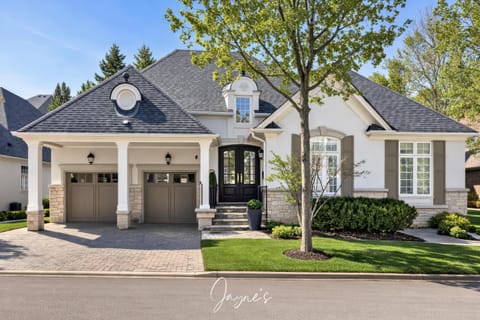 Lorne Park Retreat