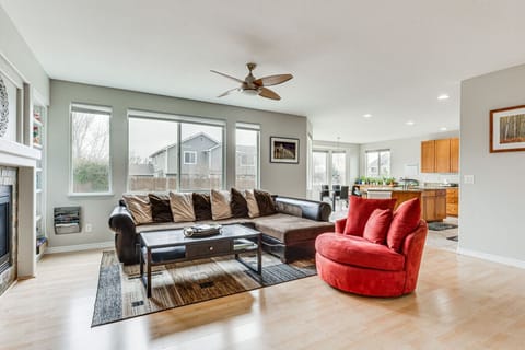 Living Room | Ceiling Fan | Open Layout & Natural Light