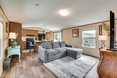 Fort Walton Beach Vacation Rental | 4BR | 2BA | 1,200 Sq Ft | 7 Steps to Enter