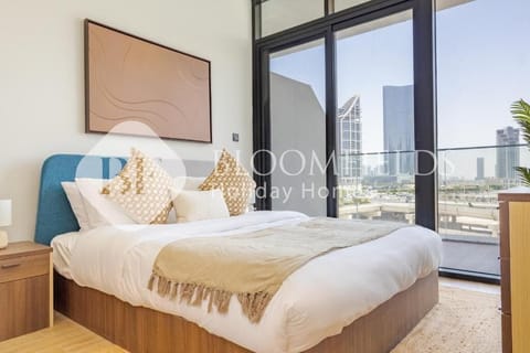 Apartment, Balcony, City View | Iron/ironing board, WiFi (free)