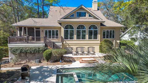 Welcome to Outdoor Living at 64 Mooring Buoy