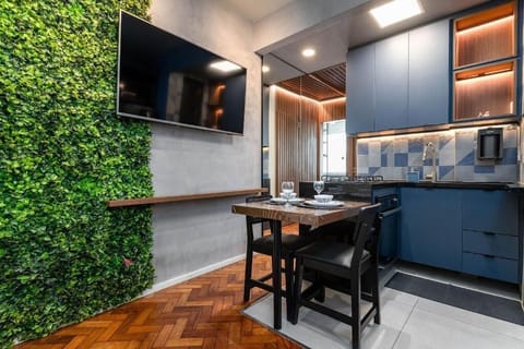 Apartment | Dining