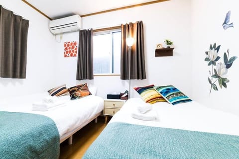 Family House, City View | Free WiFi, bed sheets