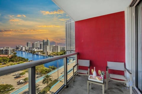 Balcony - views 