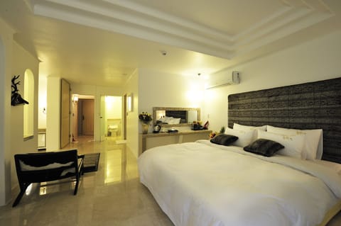 President Double Room | Free WiFi