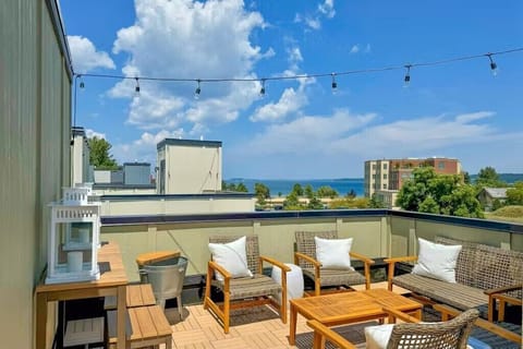 Private Rooftop Patio overlooking Lake Michigan / West Grand Traverse Bay!
