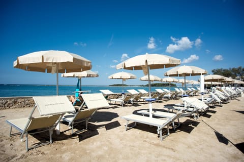 Private beach nearby, scuba diving