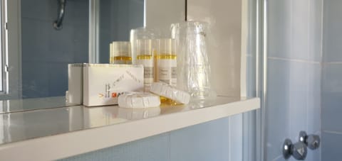 Romantic Double Room, Beach View | Bathroom | Shower, free toiletries, hair dryer, bidet