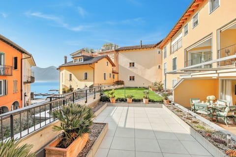 Lake View