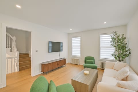 Yonkers Vacation Rental | 4BR | 1BA | 500 Sq Ft
