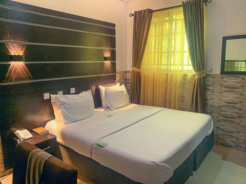 Family Room, Balcony, City View | Desk, laptop workspace, blackout drapes, soundproofing