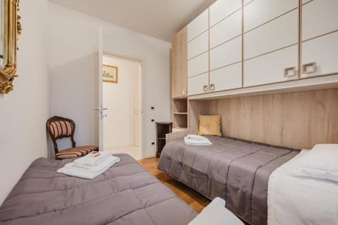 Apartment, Balcony, City View