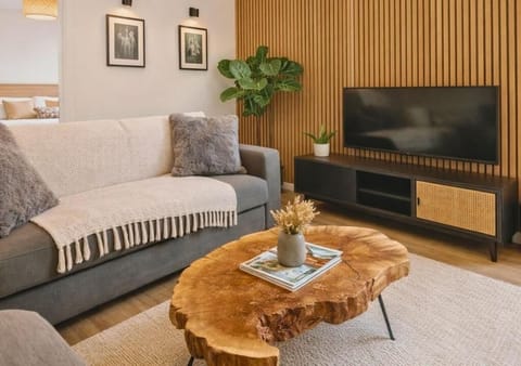 Condo, Non Smoking, City View | Living area