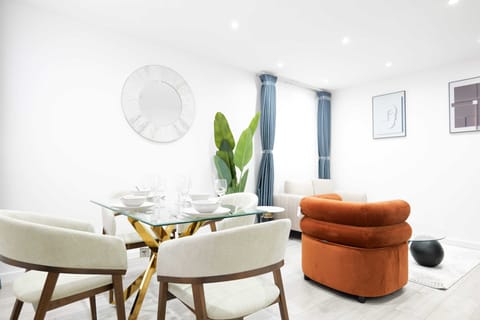 Superior Apartment | Dining