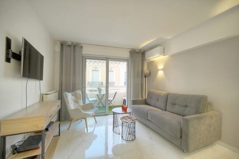 2024-12 - Hughes - appt 2 - 124 rue d`antibes 26_2