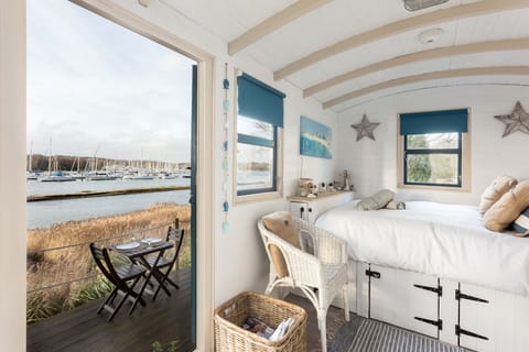 Riverside views at Wateredge Cabin, Hampshire