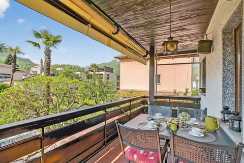 Family Apartment, 4 Bedrooms, 2 Bathrooms (Casa Viola Losone) | Terrace/patio