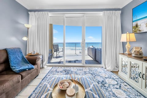 Condo, Multiple Beds (Ocean Villa 404) | Living area