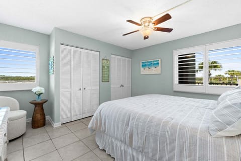 Bedroom 2 with King Size Bed