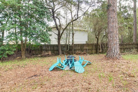 Private Yard | Wood-Burning Fire Pit
