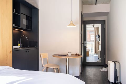 Design Studio, City View | Desk, laptop workspace, blackout drapes, soundproofing