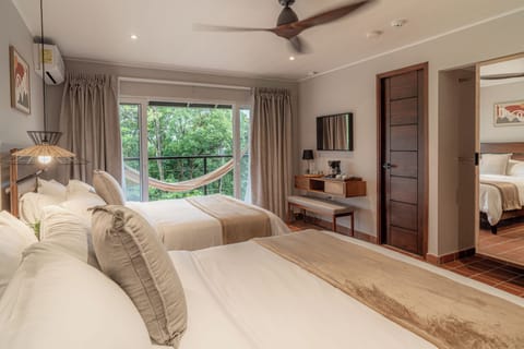 Deluxe Room, Mountain View | In-room safe, WiFi (free)