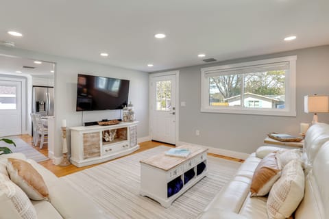 Largo Vacation Rental | 3BR | 2BA | 1,100 Sq Ft