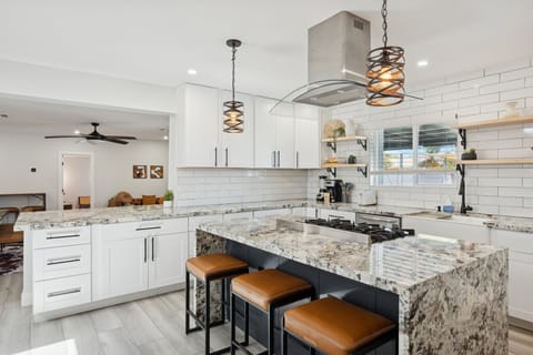 Cook, chat, snack, repeat—this kitchen makes every meal a mini celebration.