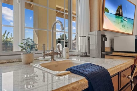 Kitchenette with Nespresso Coffee Machine and Mini Fridge - No Stove