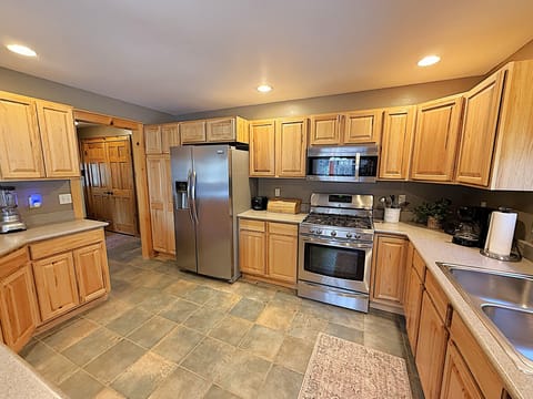 Fully Stocked Kitchen