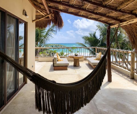 Sunrise Master Suite | Terrace/patio