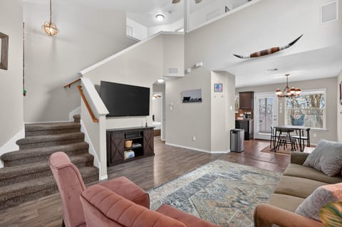 House, 3 Bedrooms | Living area | Smart TV, streaming services