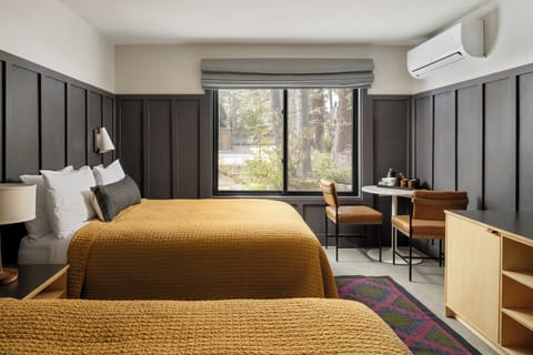 Hypo-allergenic bedding, blackout drapes, iron/ironing board, free WiFi