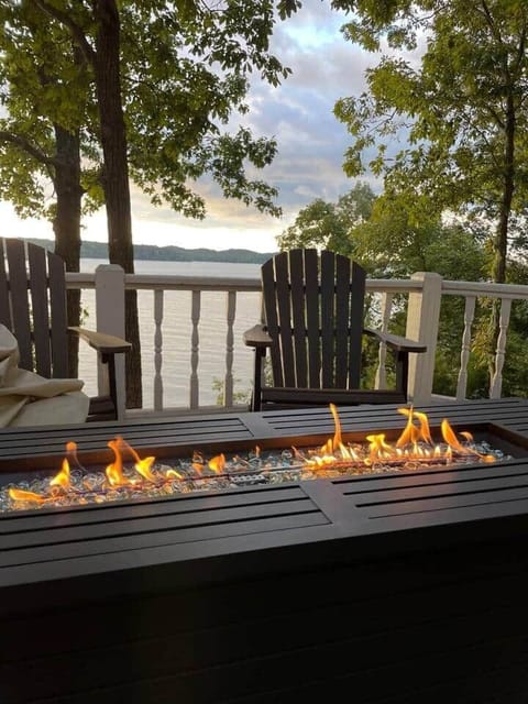 Evening Fire table 