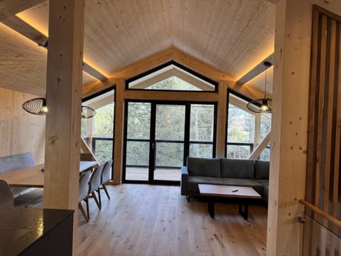 Chalet | Living area