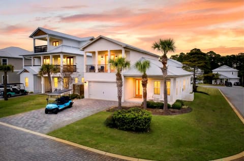 Welcome to {PNAME}, a luxury home in the gated Frangista Beach community in Miramar Beach. Sleeps 12 with 4 King suites and a Queen-over-Queen bunk. Includes FREE 6-seat golf cart for easy access to Miramar Beach’s sugar-white sand and emerald Gulf Waters.