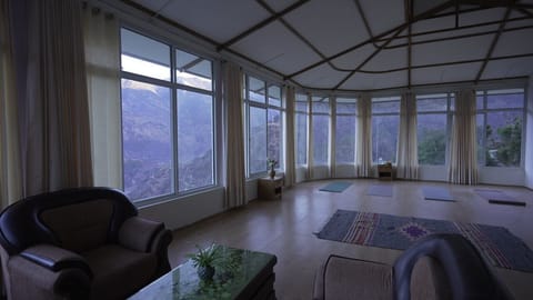 Family Suite, 2 Bedrooms, Hill View | Interior