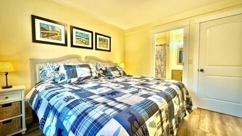 Master Bedroom - King Bed with private bathroom