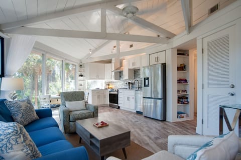 You will love this open-concept design filled with natural lighting. 