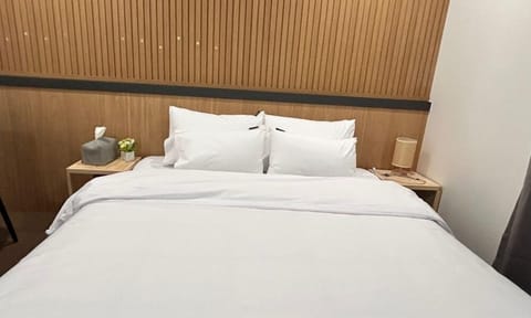 Standard Double Room | Individually decorated, individually furnished, desk, free WiFi