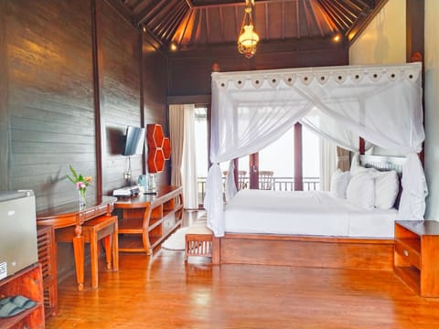 Suite Room Pool View | Free WiFi, bed sheets